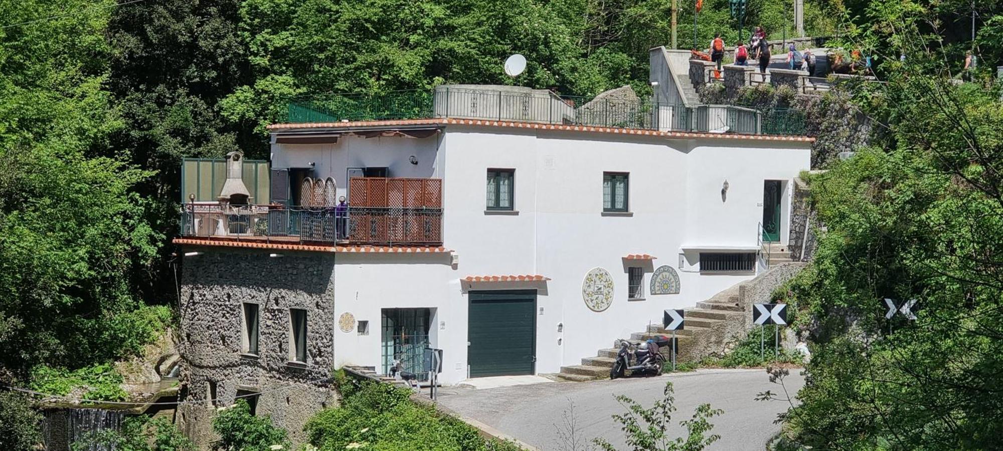Casa Vacanze O'Mulin Ravello Via Fiume 2 Incrocio Pontone Eksteriør billede